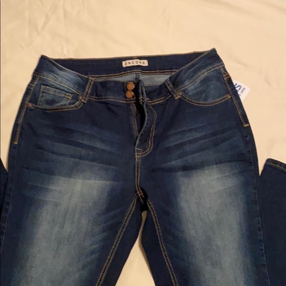 Dark wash skinny jeans